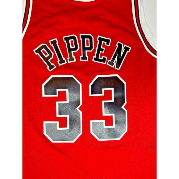 Mitchell & Ness Chicago Bulls Scottie Pippen #33 97-98 - Picture 8 of 8